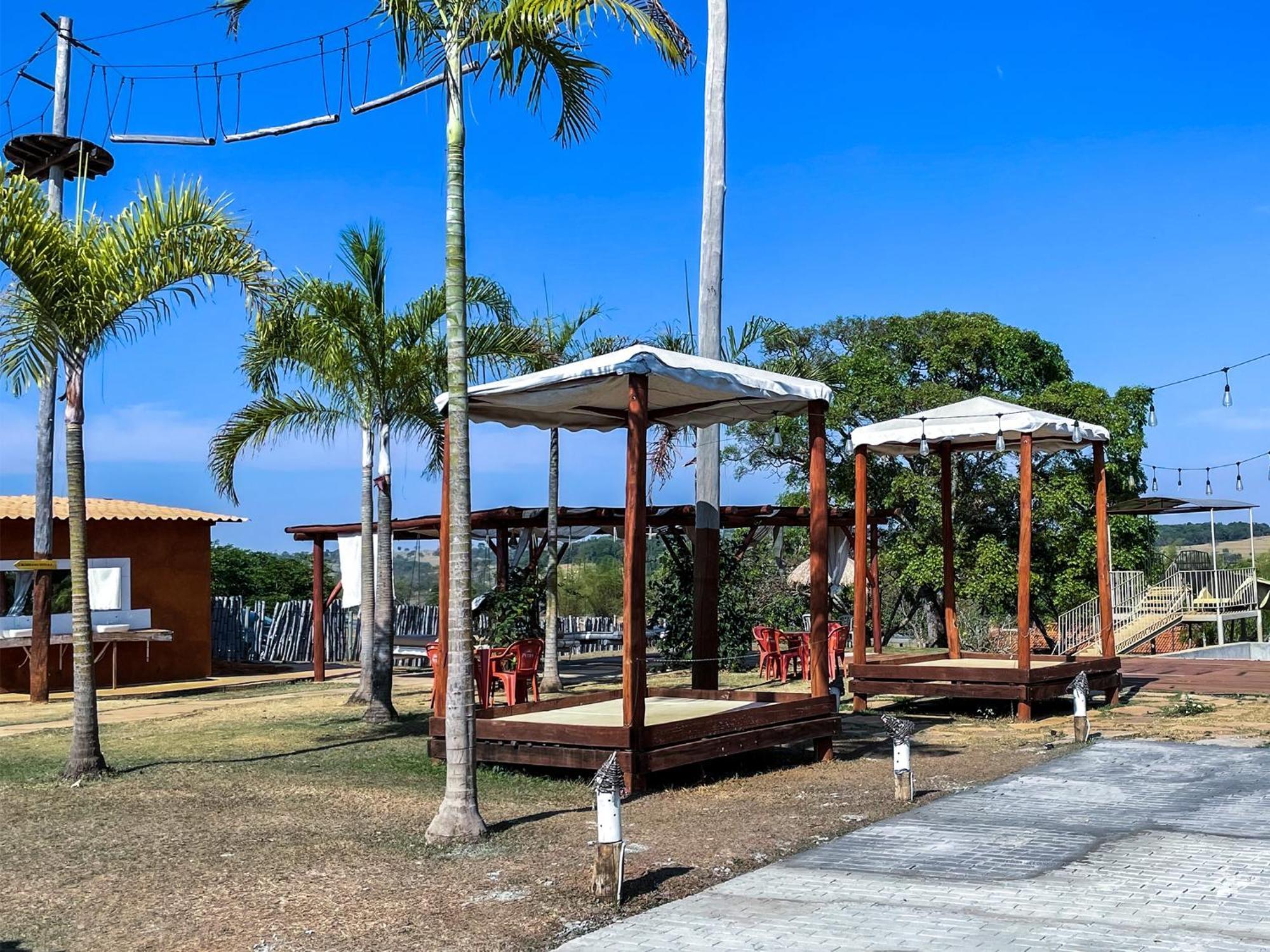 Ranchos 30 Hotel Fazenda Hidrolandia  Екстер'єр фото